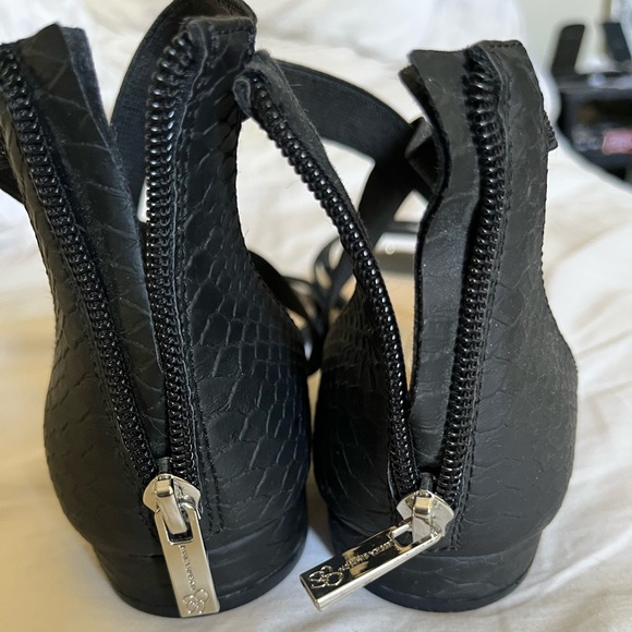 Jessica Simpson glittery dressy sandals. New, never used.  Only tried on. - Picture 2 of 4